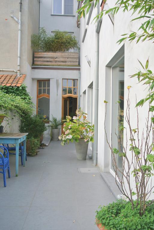 أوستيند B&B Azee المظهر الخارجي الصورة