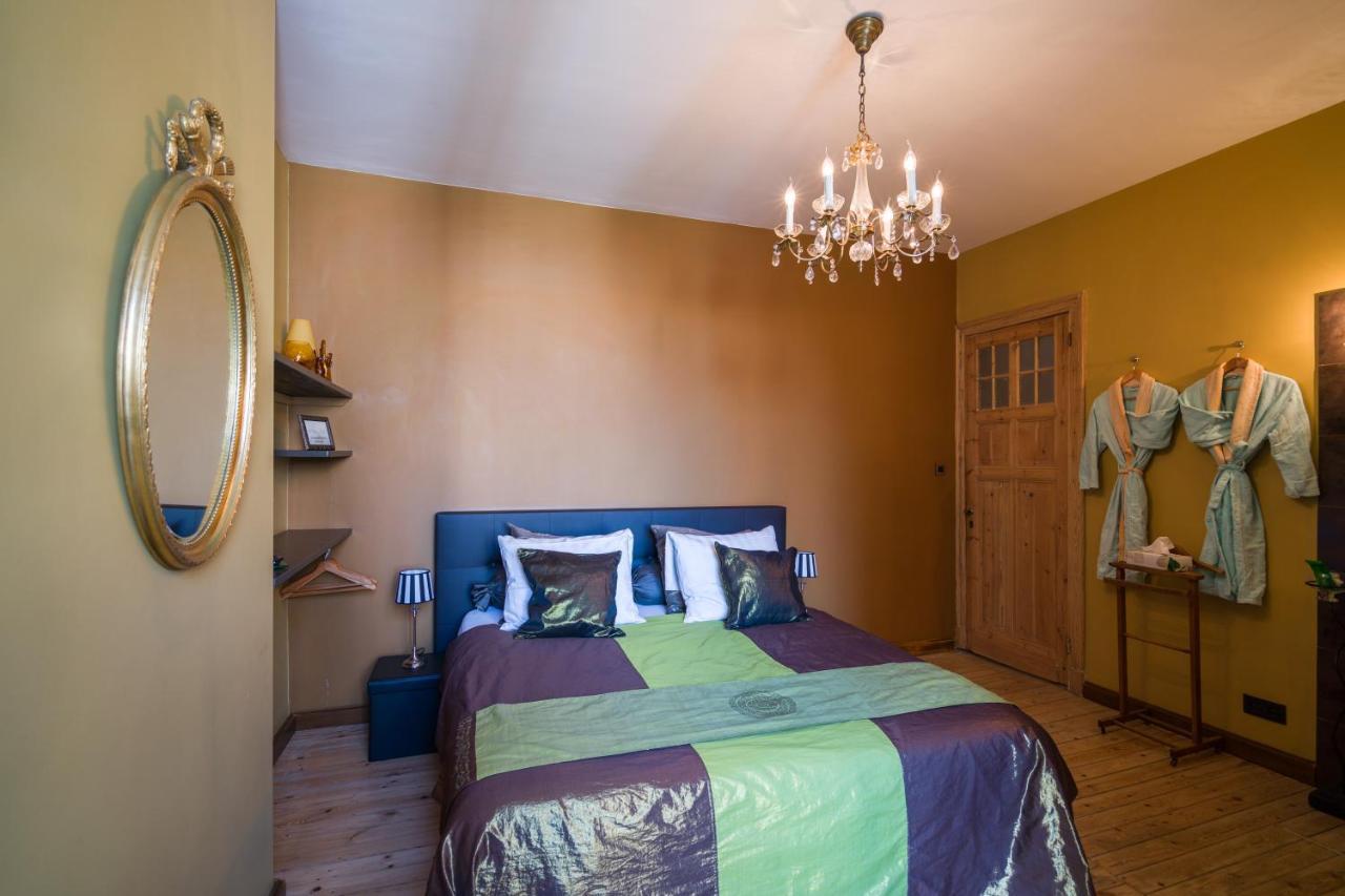 أوستيند B&B Azee المظهر الخارجي الصورة